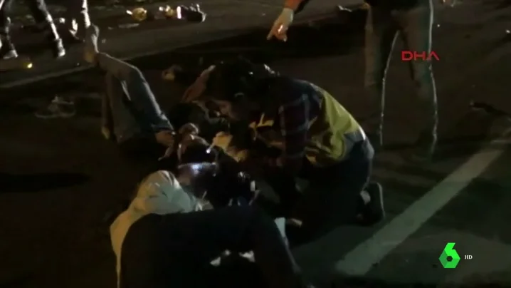 Tragedia en Turquía: 17 refugiados muertos y 36 heridos en un accidente de tráfico Tragedia en Turquía: 17 refugiados muertos y 36 heridos en un accidente de tráfico