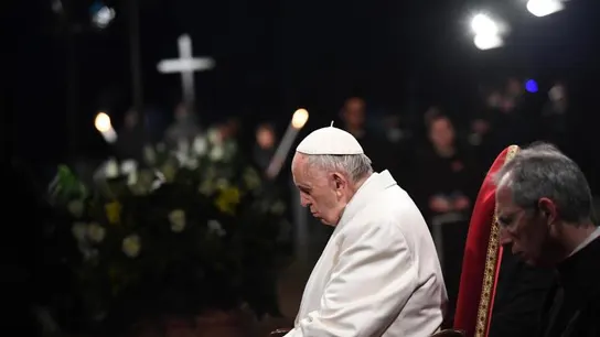 El Papa Francisco preside el Viacrucis en Roma El Papa Francisco preside el Viacrucis en Roma