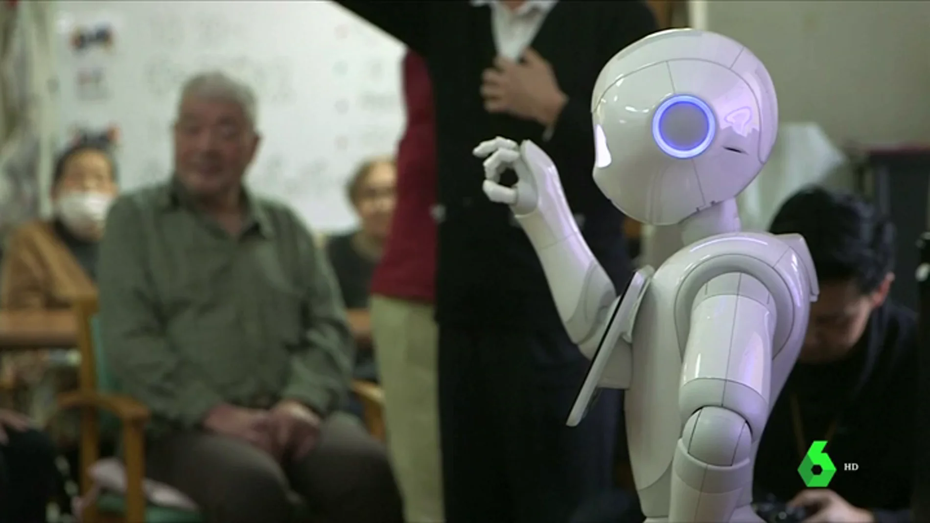 Robot en una residencia de ancianos