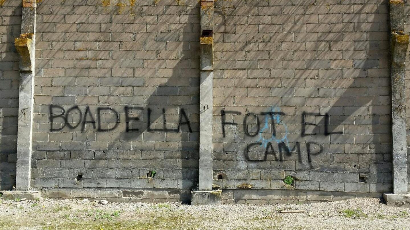 Pintada en Jafre incitando al dramaturgo Albert Boadella a marcharse