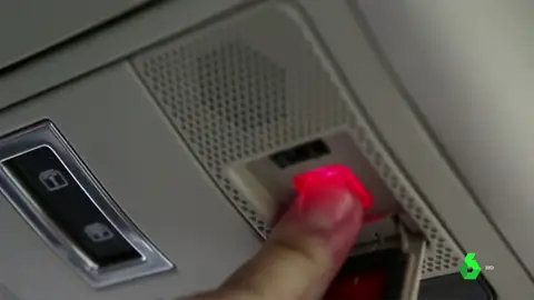 Así funciona el sistema eCall, el dispositivo que todos los coches nuevos deben tener y que avisa a Emergencias en caso de accidente Así funciona el sistema eCall, el dispositivo que todos los coches nuevos deben tener y que avisa a Emergencias en caso de accidente