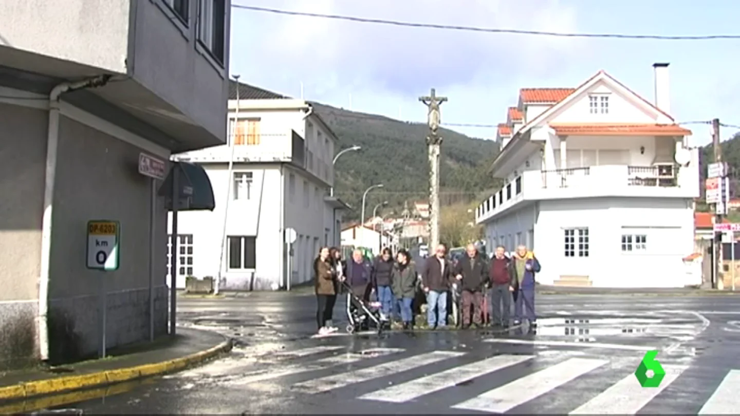 Vecinos de O Cruceiro de Roo Vecinos de O Cruceiro de Roo