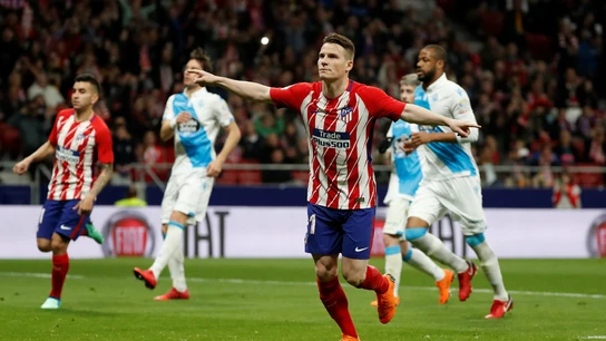 Gameiro celebra un gol con el Atlético Gameiro celebra un gol con el Atlético