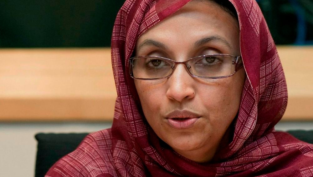 La activista Aminetu Haidar denuncia que Marruecos enterró vivos a ...