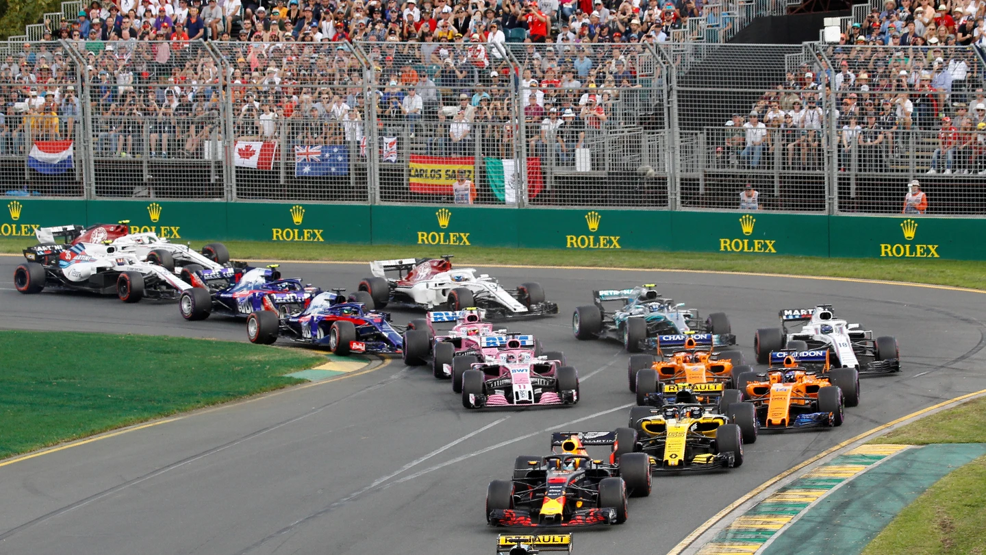 Momento de la salida del GP de Australia 2018 Momento de la salida del GP de Australia 2018