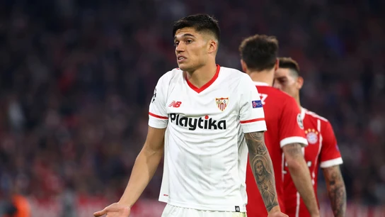 Correa se lamenta tras una ocasión en el Allianz Arena Correa se lamenta tras una ocasión en el Allianz Arena