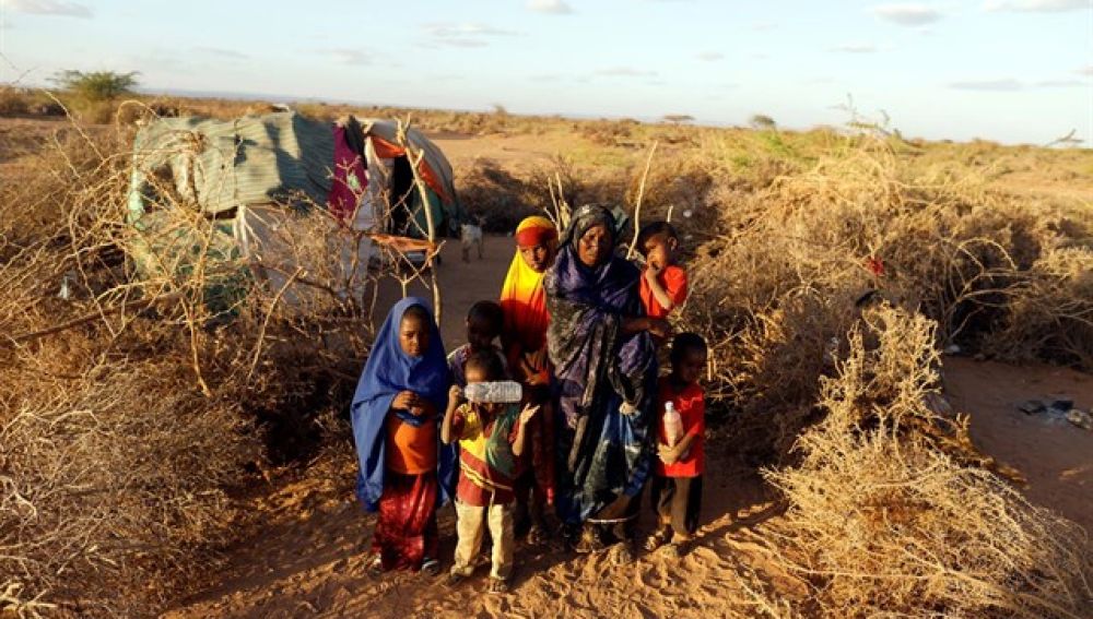 Un grupo de niñas y niños de Somalia