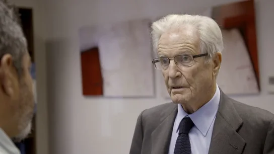 Antonio Garrigues Walker, abogado: "Los políticos viven aislados de los fenómenos médicos, pero los científicos seguirán adelante sin pedir permiso" Antonio Garrigues Walker, abogado: "Los políticos viven aislados de los fenómenos médicos, pero los científicos seguirán adelante sin pedir permiso"