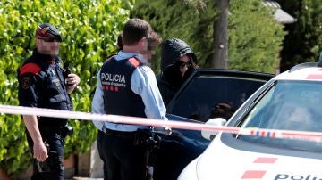 Los Mossos d'Esquadra trasladan a Rosa Peral, la guardia urbana de Barcelona acusada de matar a su expareja junto a un compañero del cuerpo en Vilanova i la Geltrú
