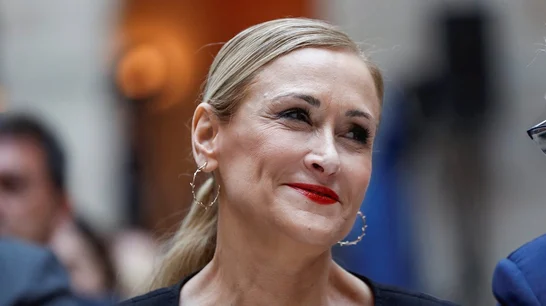 Cristina Cifuentes en un acto de la AVT