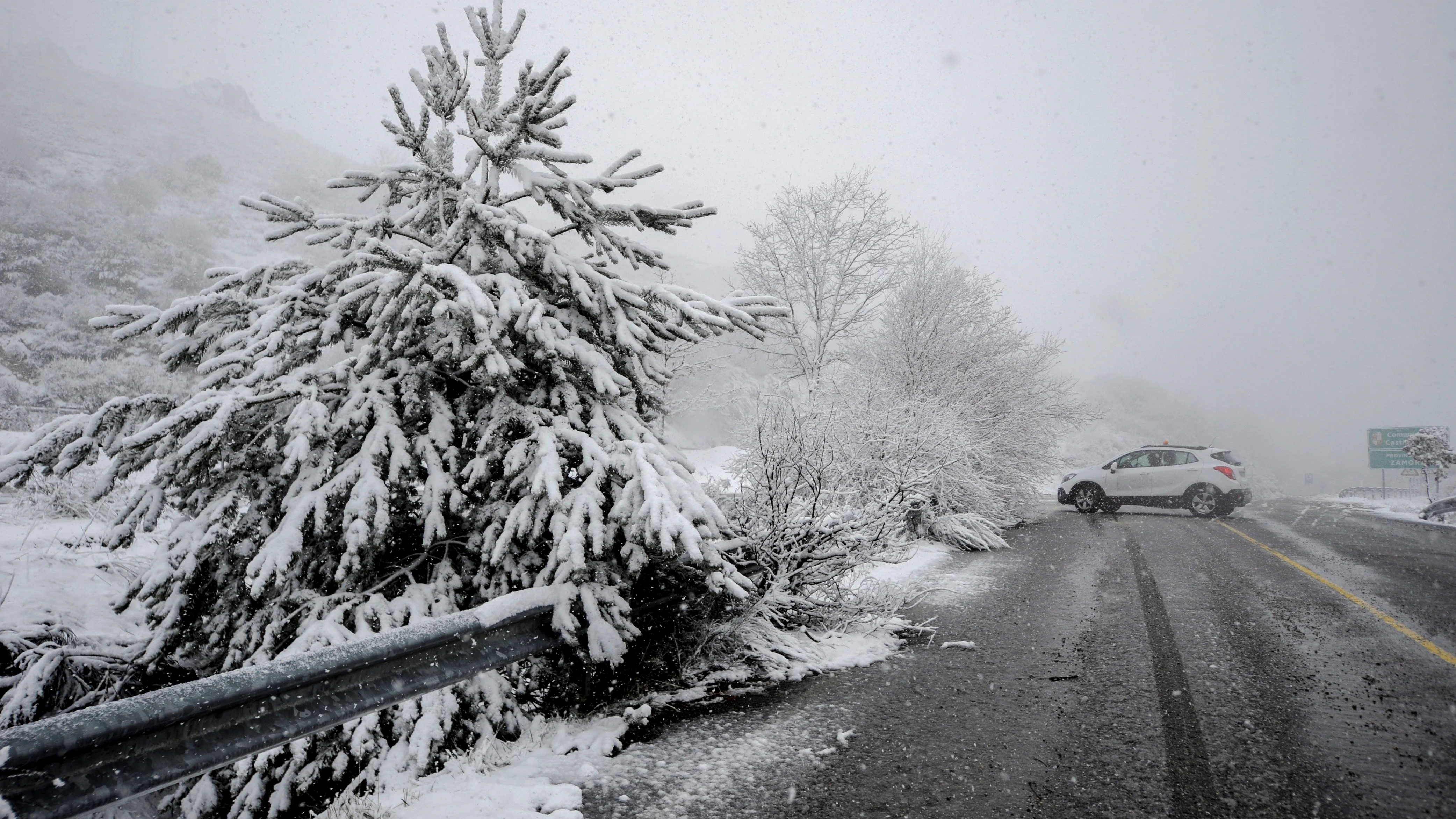 Una carretera nevada