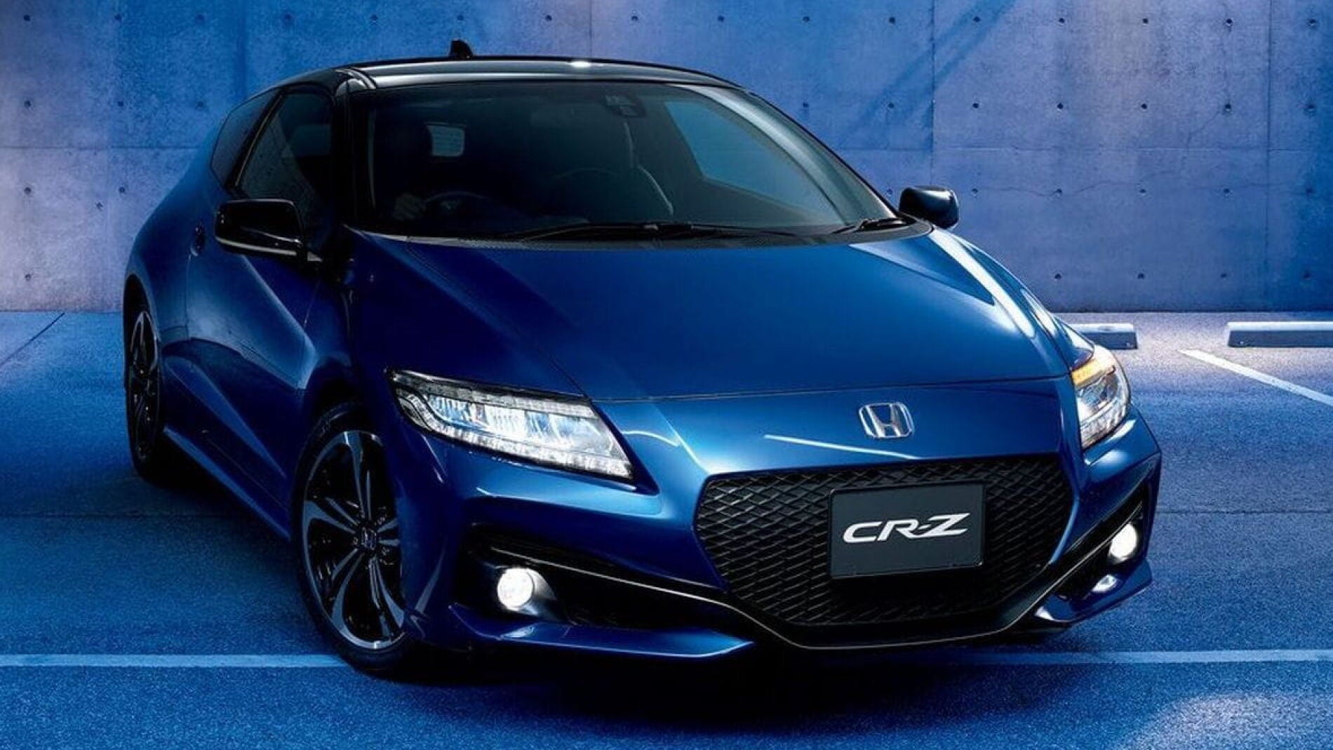 Honda CR-Z, un peque&ntilde;o compacto de tres puertas, est&eacute;tica coup&eacute; y &iexcl;cambio manual