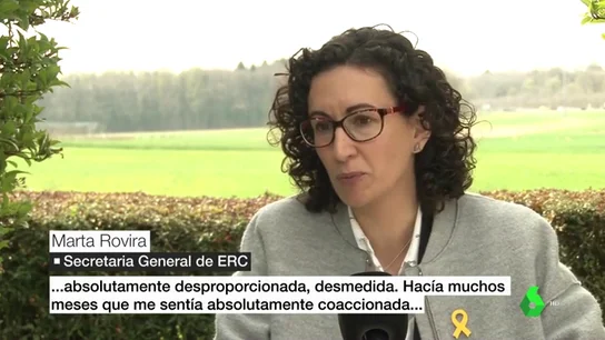 Marta Rovira no descarta pedir asilo en Suiza: "No podía arriesgarme a entre 20 y 30 años de prisión por delitos que jamás he cometido" Marta Rovira no descarta pedir asilo en Suiza: "No podía arriesgarme a entre 20 y 30 años de prisión por delitos que jamás he cometido"