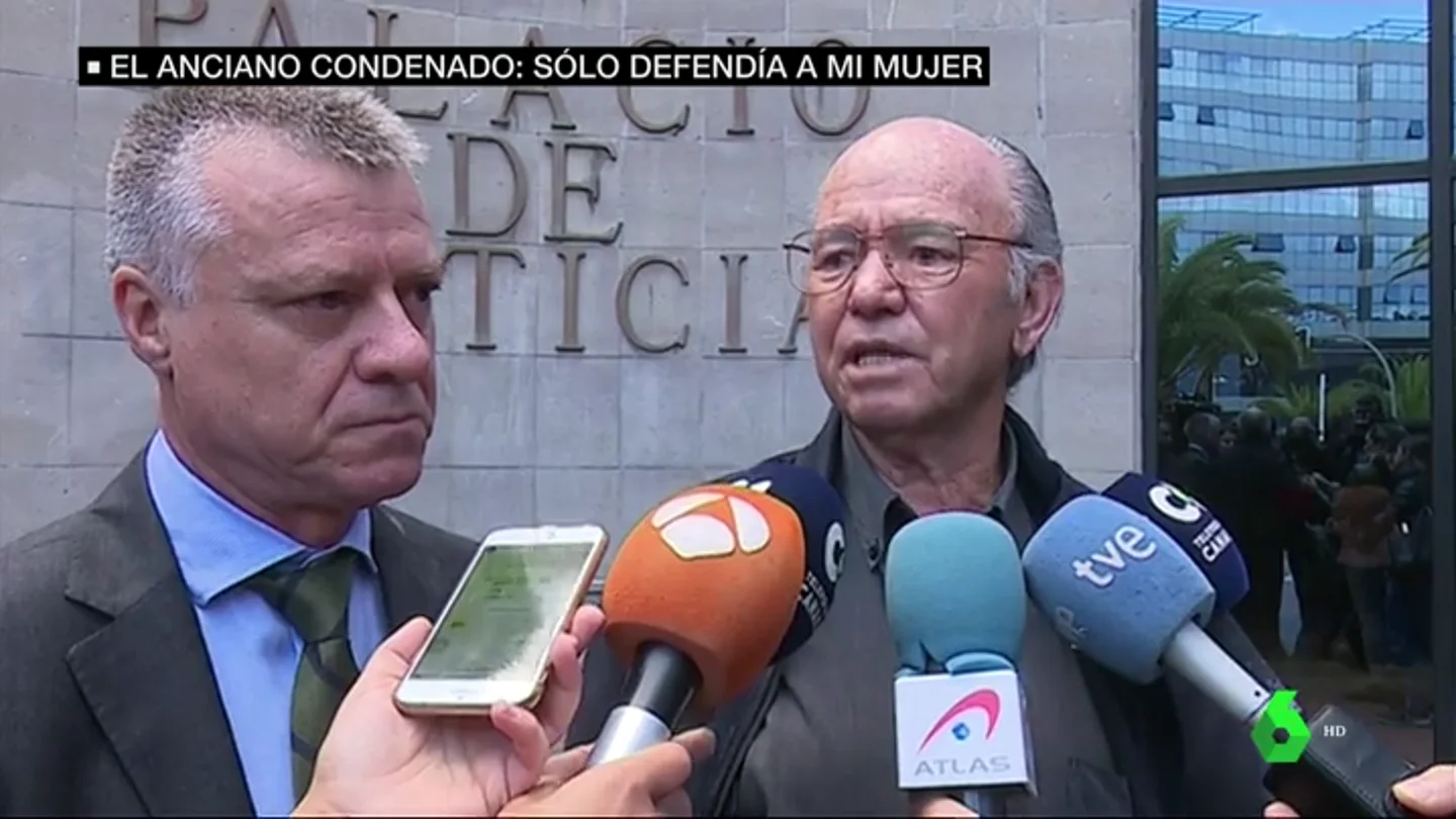 Jacinto, el anciano condenado por matar a uno de sus atracadores: "Podría haber dejado a mi mujer con ellos, pero la quiero tanto que teníamos que morir los dos" Jacinto, el anciano condenado por matar a uno de sus atracadores: "Podría haber dejado a mi mujer con ellos, pero la quiero tanto que teníamos que morir los dos"
