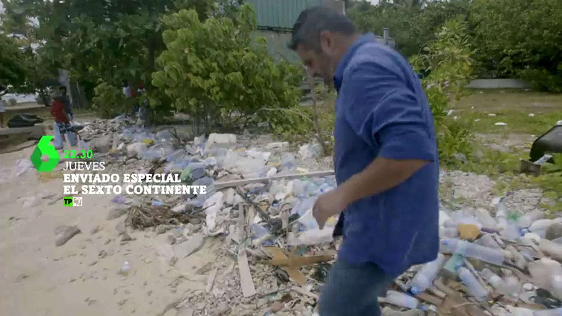 Enviado Especial, viaja al el sexto continente:  "Es una isla hecha de basura y para la basura"