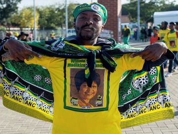 Sudáfrica se despide para siempre de Winnie Mandela, la "madre de la nación" Sudáfrica se despide para siempre de Winnie Mandela, la "madre de la nación"