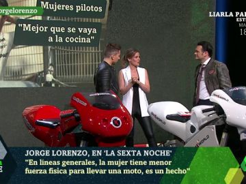 Jorge Lorenzo: "En l&iacute;neas generales, la mujer tiene menor fuerza f&iacute;sica para llevar una moto, es un hecho"