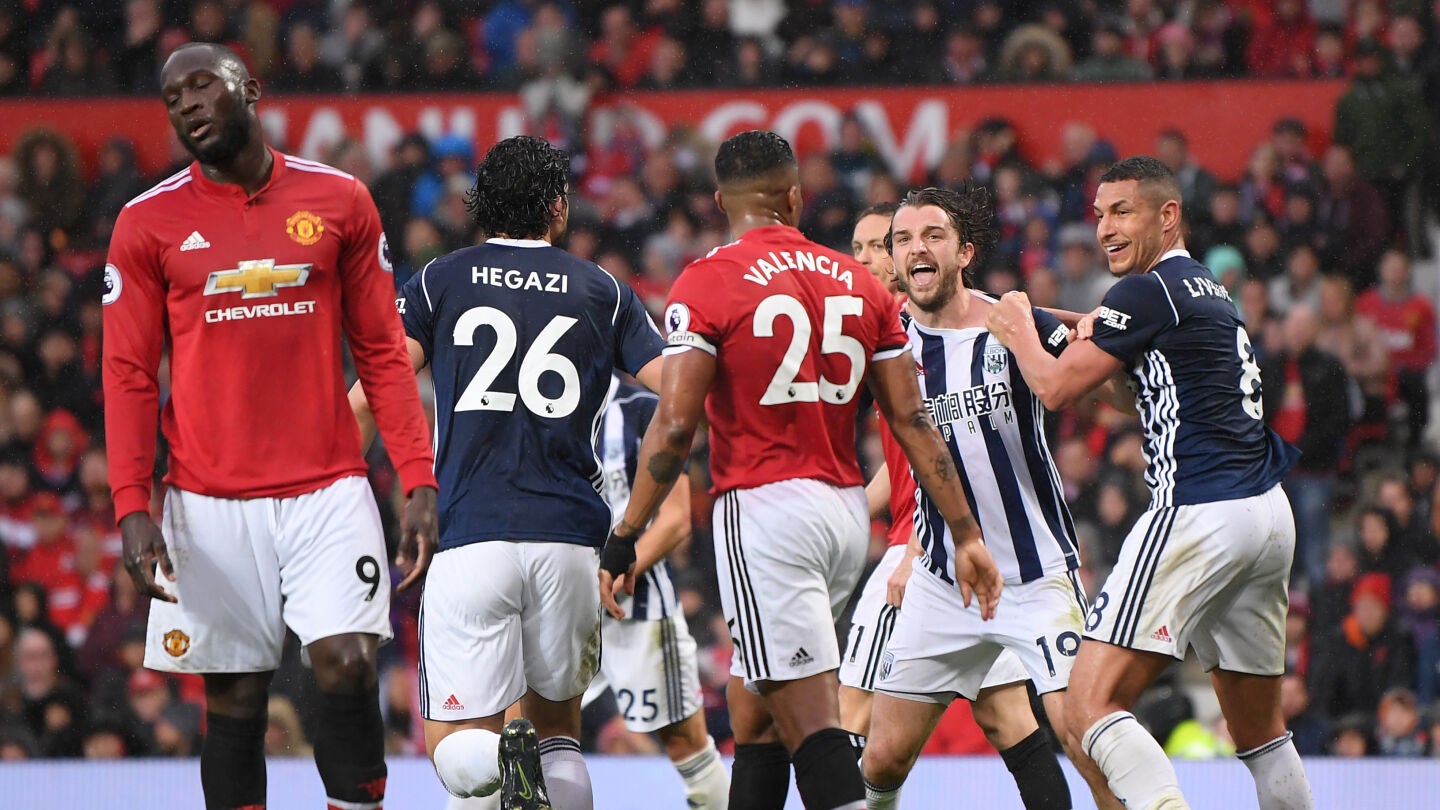 Jay Rodr&iacute;guez celebra su gol en Old Trafford