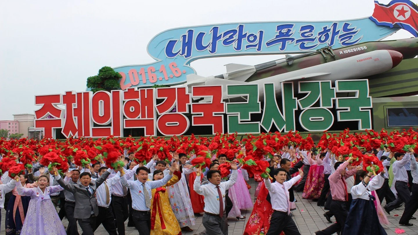 Desfile en Corea del Norte por el aniversario del nacimiento de su fundador Desfile en Corea del Norte por el aniversario del nacimiento de su fundador