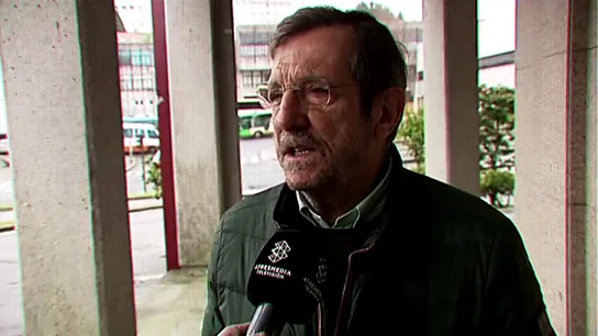 El excomisario Enrique León, sobre el asalto a la casa de Manuel Charlín: "Pienso que es un recado que le manda alguien" El excomisario Enrique León, sobre el asalto a la casa de Manuel Charlín: "Pienso que es un recado que le manda alguien"