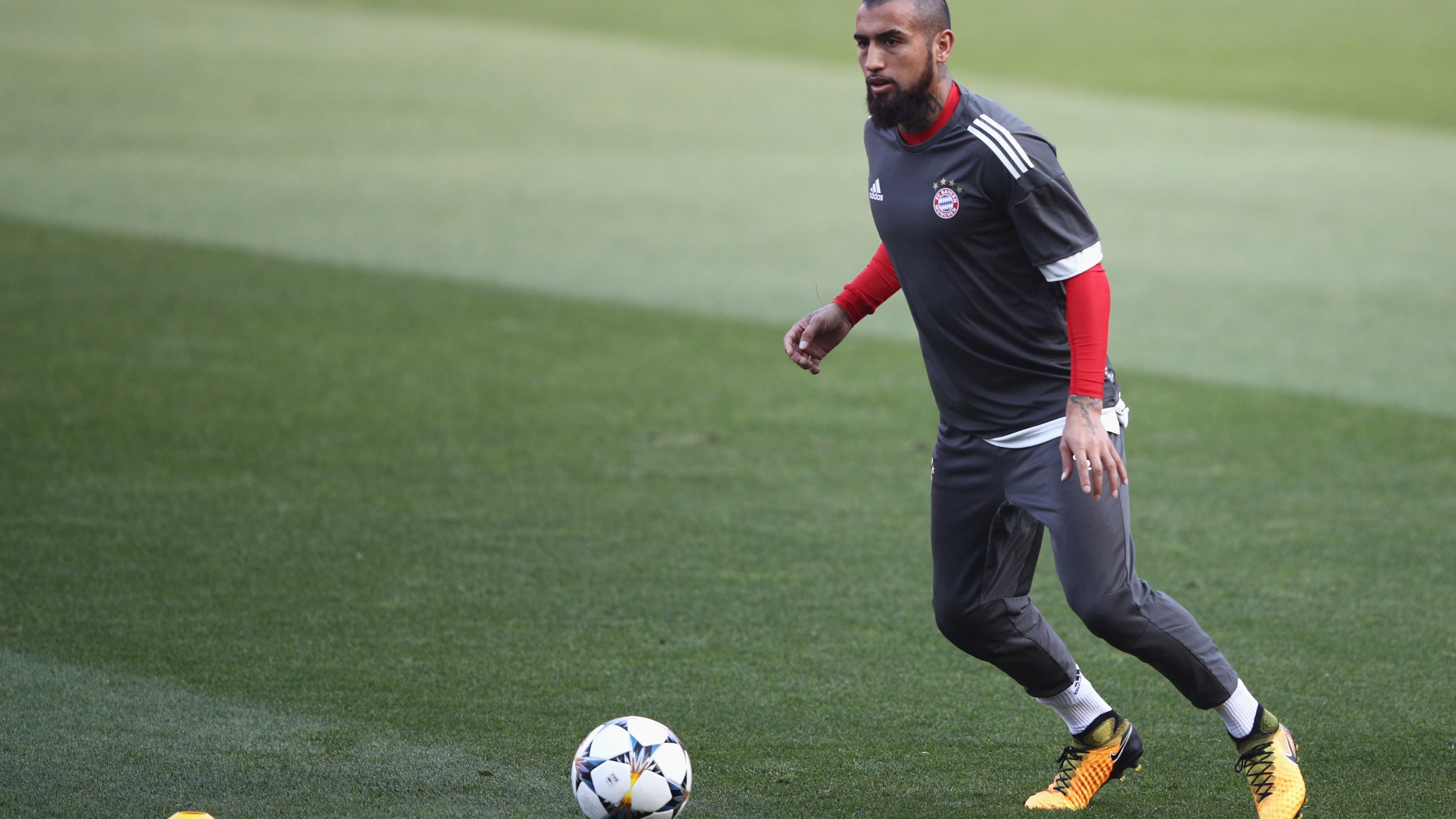 Arturo Vidal, en un entrenamiento del Bayern