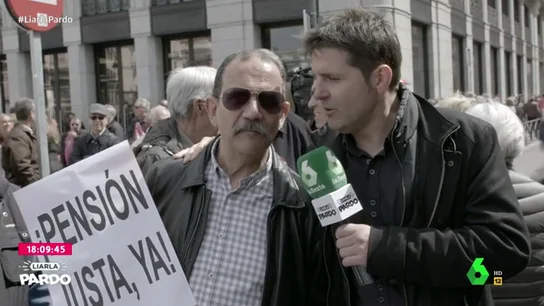 Jesús Cintora con los pensionistas Jesús Cintora con los pensionistas