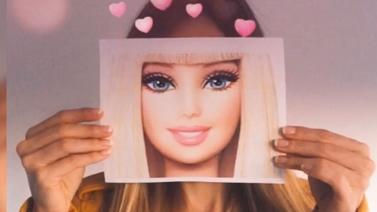La Vecina Rubia