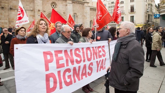 Manifestación por las pensiones y los empleos dignos en Zamora Manifestación por las pensiones y los empleos dignos en Zamora