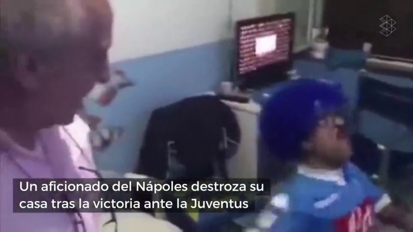 Un aficionado del N&aacute;poles destroza su casa despu&eacute;s de la victoria ante la Juventus