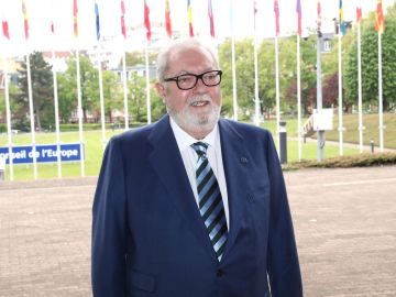 Pedro Agramunt abandona el Consejo de Europa pero mantendrá su puesto en el Senado Pedro Agramunt abandona el Consejo de Europa pero mantendrá su puesto en el Senado