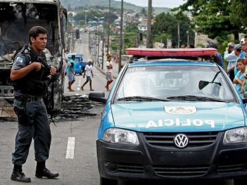 Imagen de archivo de un agente de Policía en Brasil Imagen de archivo de un agente de Policía en Brasil