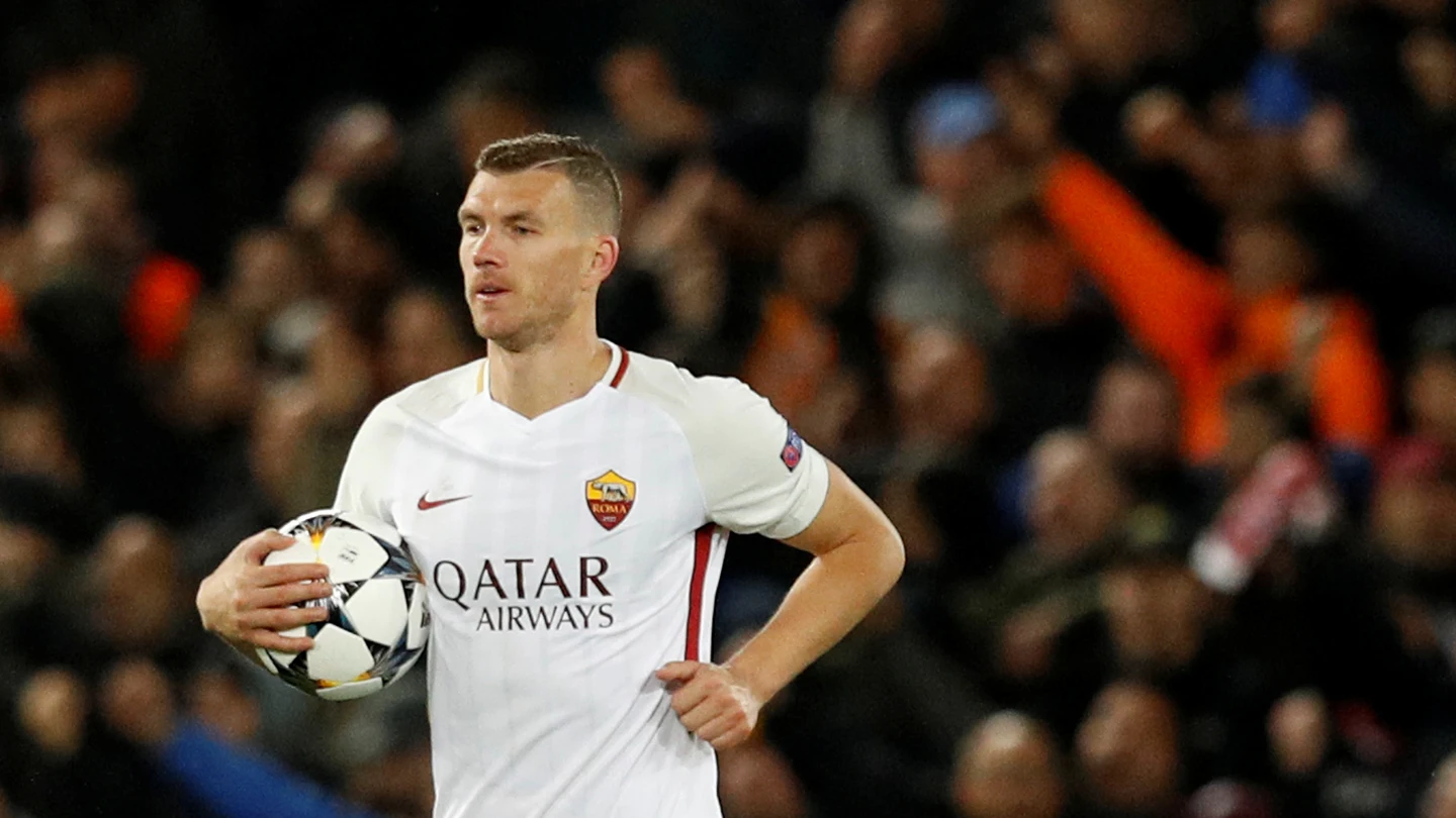 Dzeko, tras marcar su gol contra el Liverpool Dzeko, tras marcar su gol contra el Liverpool
