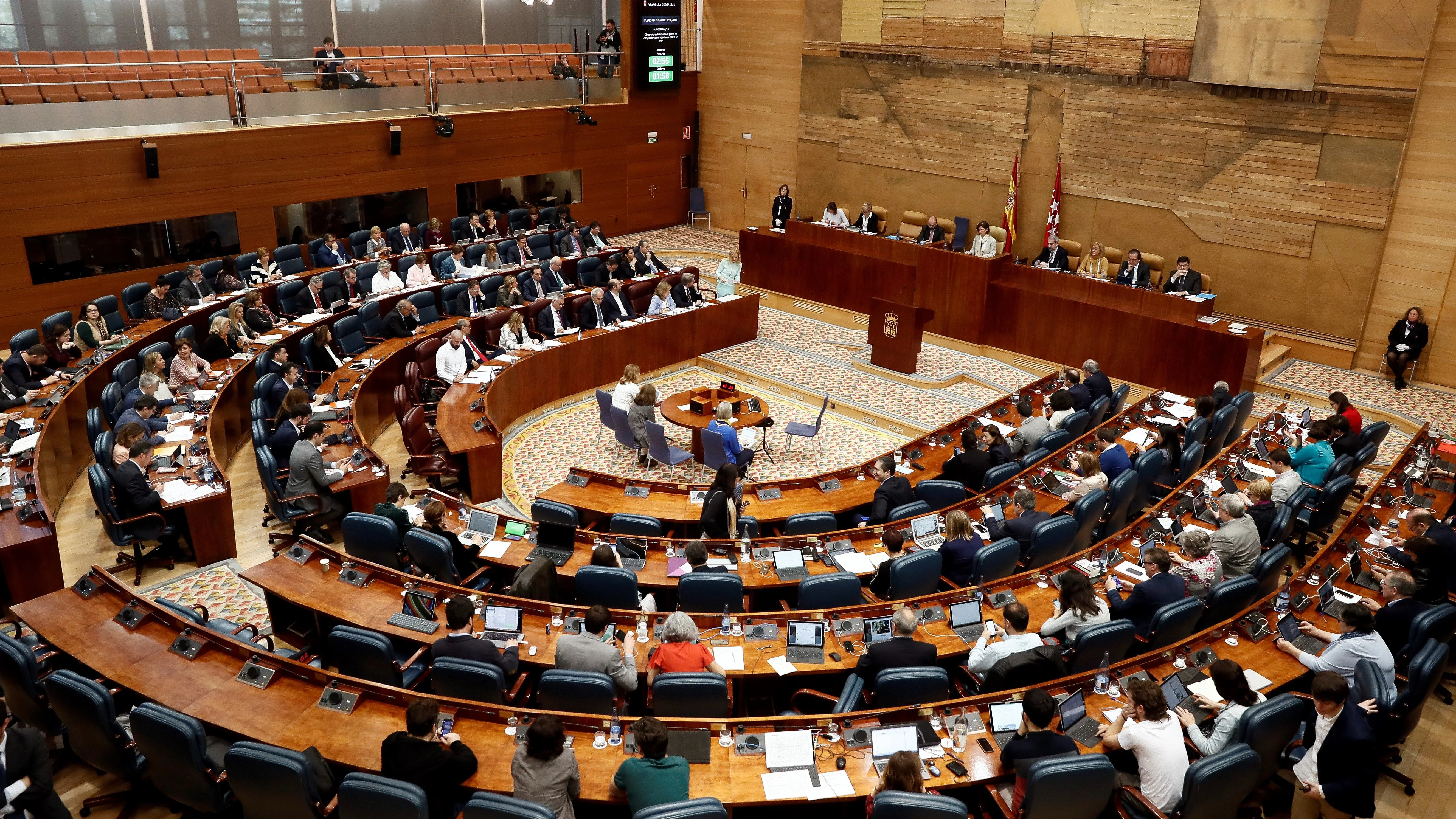 Vista general del pleno de la Asamblea de Madrid