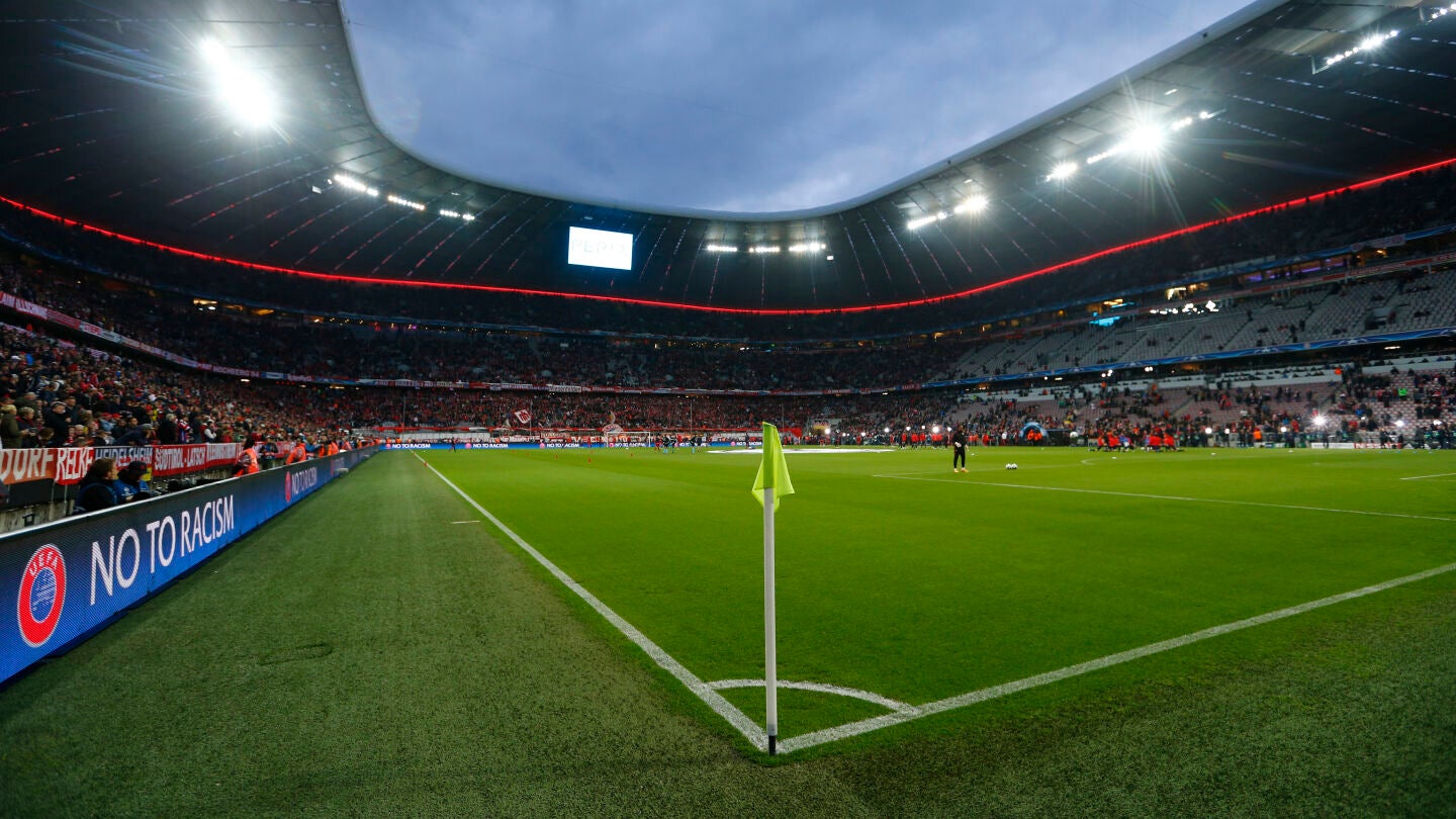 Panor&aacute;mica del interior del Allianz Arena