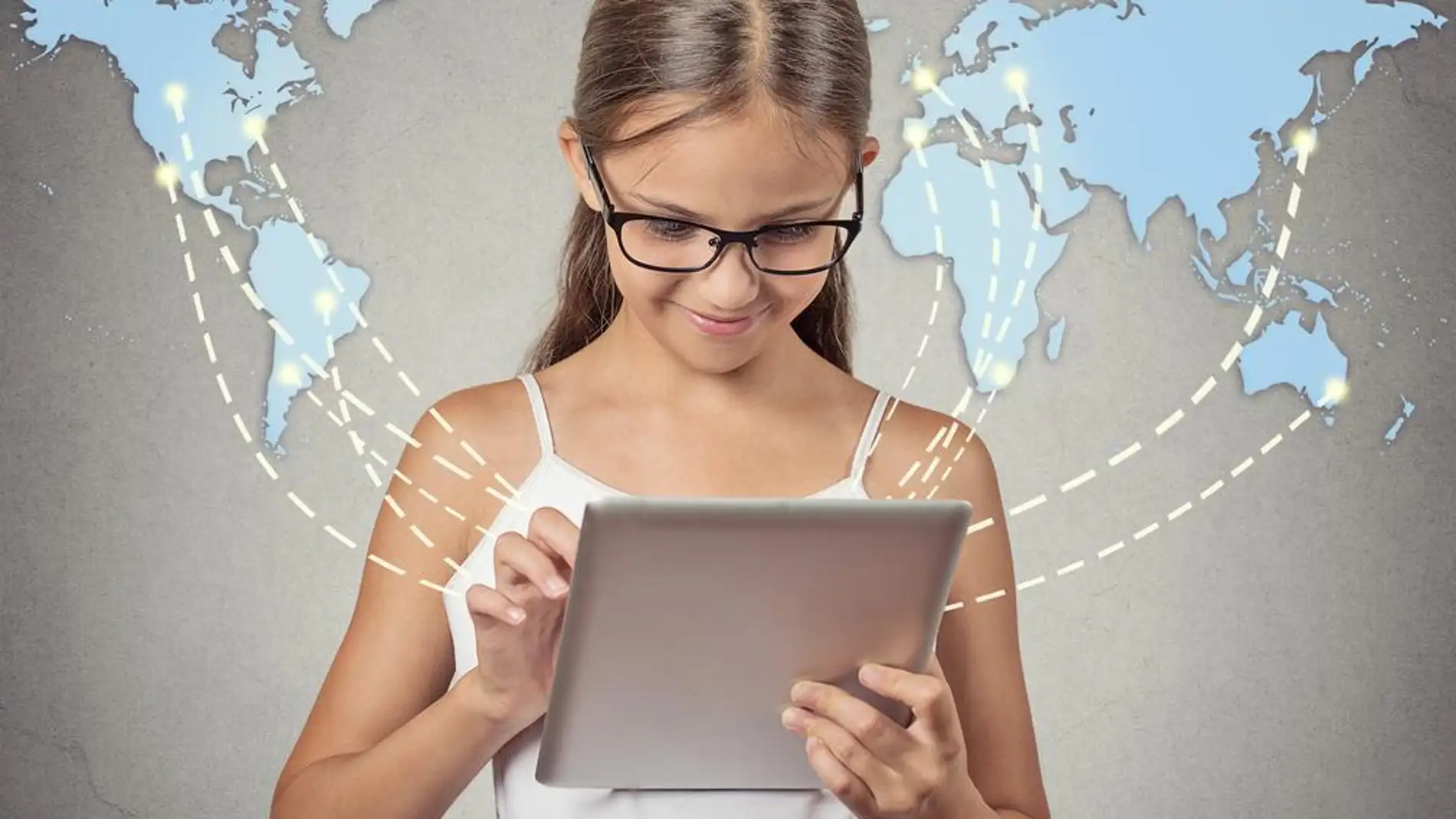 Niña utilizando un iPad