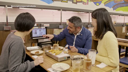 Jalis de la Serna come en un restaurante sin camareros Jalis de la Serna come en un restaurante sin camareros