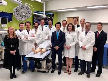 El equipo médico que participó en la pionera cirugía El equipo médico que participó en la pionera cirugía