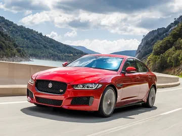 Jaguar XE Jaguar XE