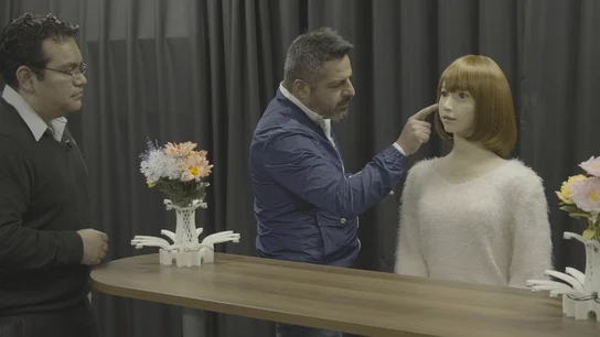 Jalis de la Serna conoce el imperio de los robots Jalis de la Serna conoce el imperio de los robots