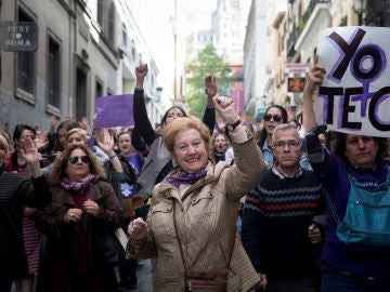 Imagen de archivo de una movilización feminista en Madrid tras la sentencia de La Manada Imagen de archivo de una movilización feminista en Madrid tras la sentencia de La Manada
