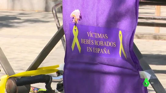 Asociaciones de familiares de bebés robados se han manifestado en el centro de Madrid Asociaciones de familiares de bebés robados se han manifestado en el centro de Madrid