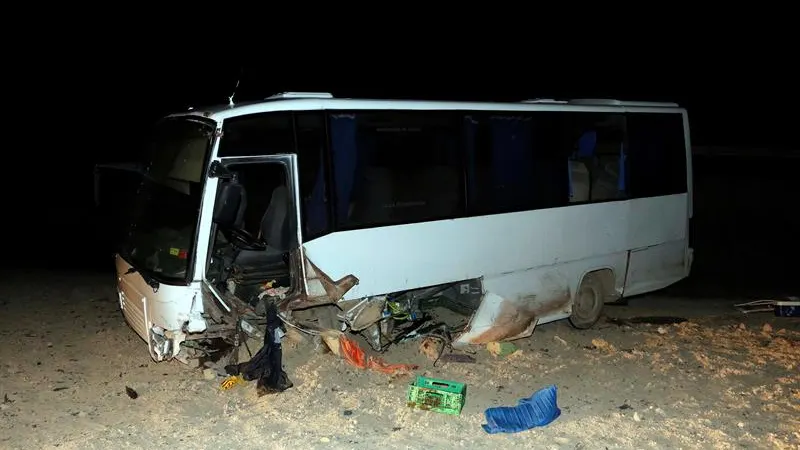 Estado en el que quedó el autobús tras el accidente