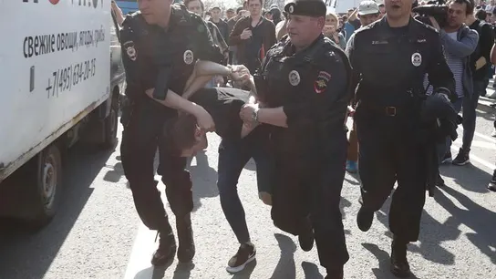 El opositor Alexei Navalni, detenido en Moscú El opositor Alexei Navalni, detenido en Moscú