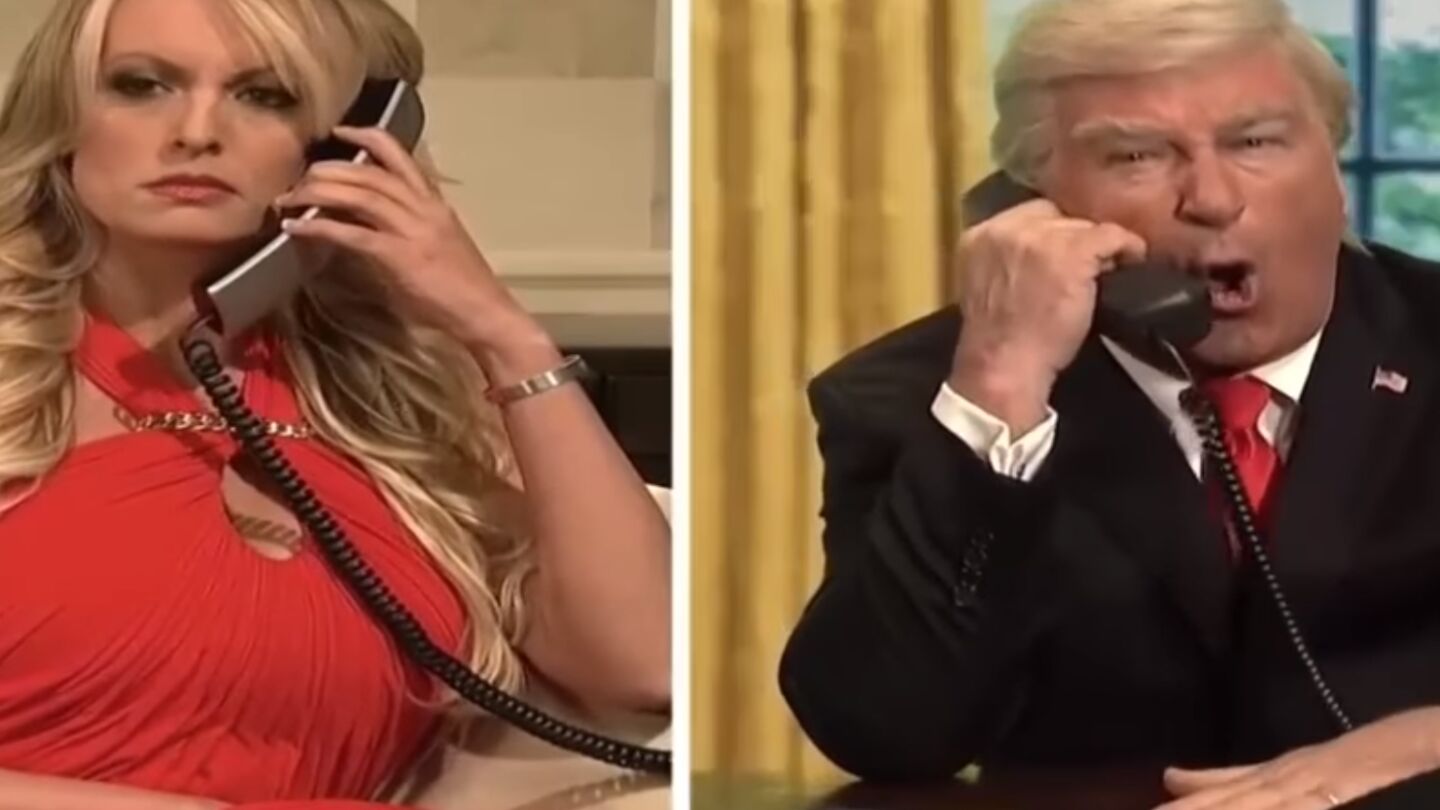 Stormy Daniels parodia a Donald Trump 