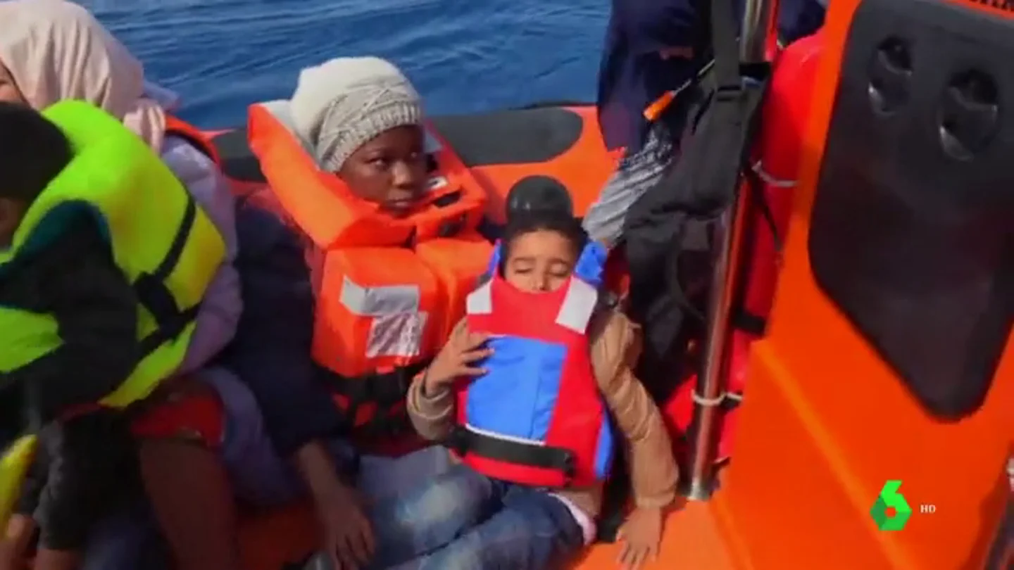 Rescate de Proactiva Open Arms de 105 personas en el Mediterráneo Rescate de 'Proactiva Open Arms' de 105 personas en el Mediterráneo