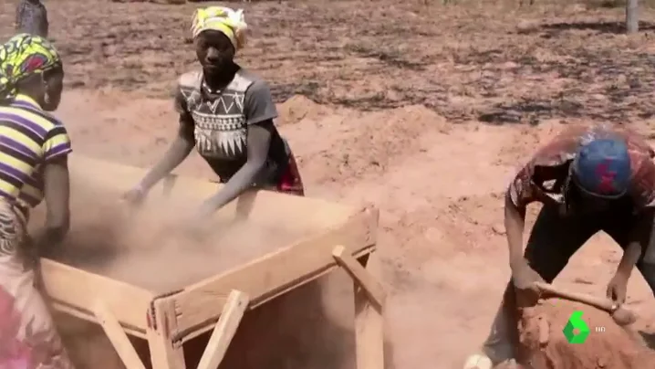 Trabajadores africanos de la chufa