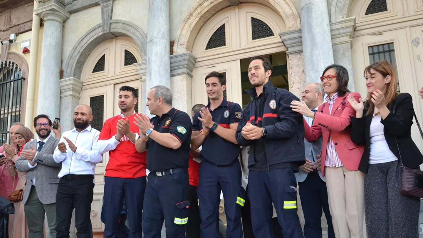 Absueltos los 3 bomberos sevillanos acusados de tráfico de personas en Grecia Absueltos los 3 bomberos sevillanos acusados de tráfico de personas en Grecia