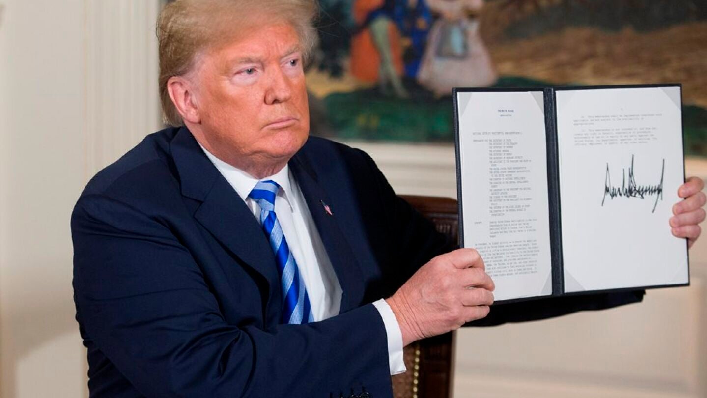 Trump sostiene un memor&aacute;ndum presidencial de seguridad nacional sobre Ir&aacute;n 