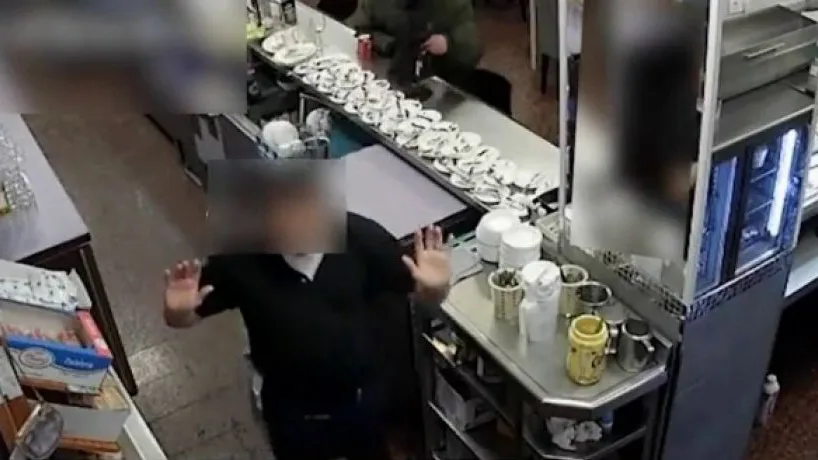 Robo con violencia en un bar de Málaga Robo con violencia en un bar de Málaga