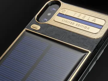 iPhone Tesla iPhone Tesla